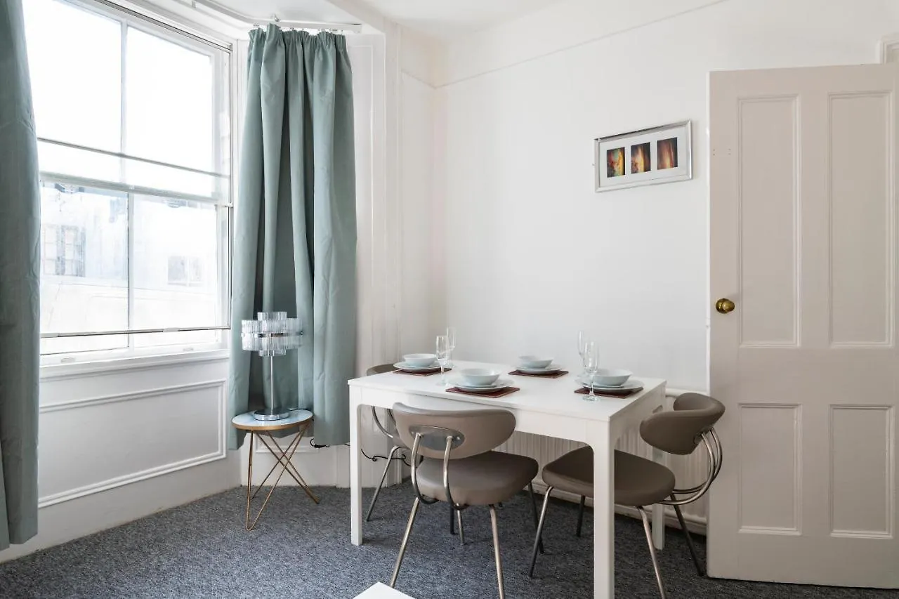 Quality Stay Rooms Brighton Guest house