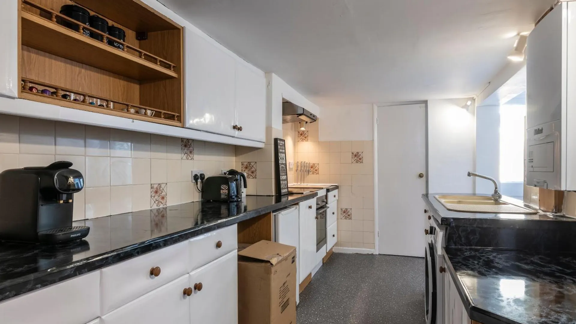 Guest house Quality Stay Rooms Brighton